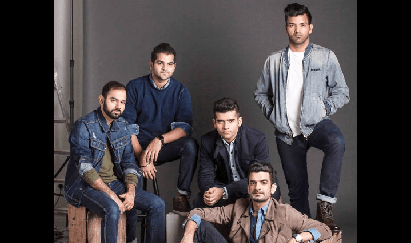 Watching the Yellow Diary&nbsp;perform